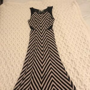 Women’s maxi dress